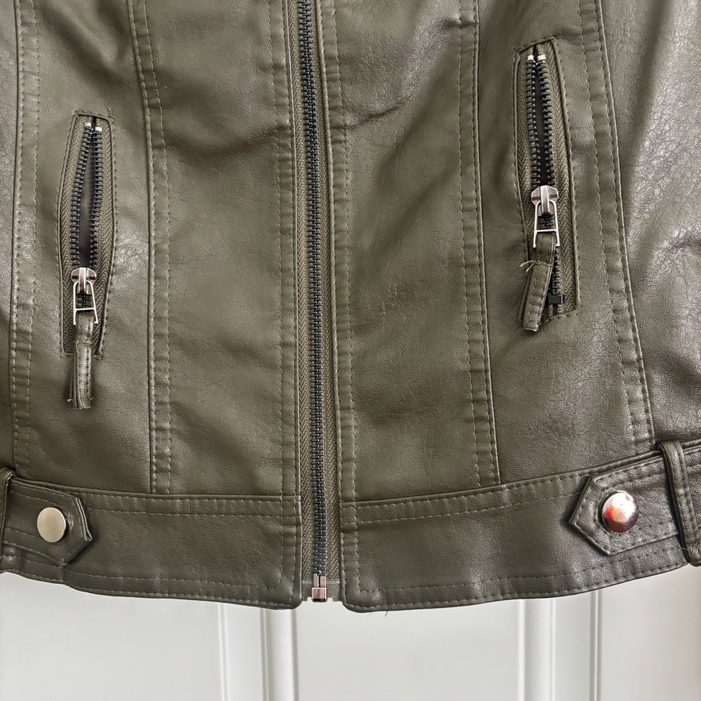 NWT Blue B Collection Olive Green Faux Leather Moto Jacket, Size Small - Picture 3 of 12